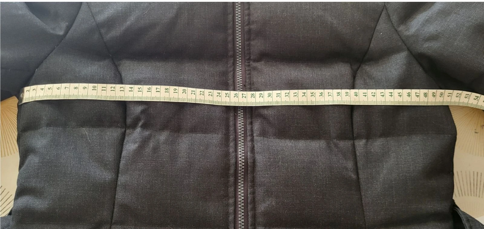 Esprit Casaco de penas TL/T40-Cinza-Capuz de imitação de pelúcia removível-Corte reto com penas – photo 11